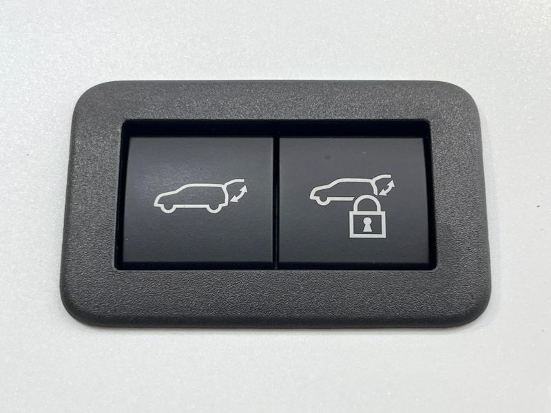 2023 Toyota Prius 6LA-MXWH61 (UW-6aadfee90884c)[15]