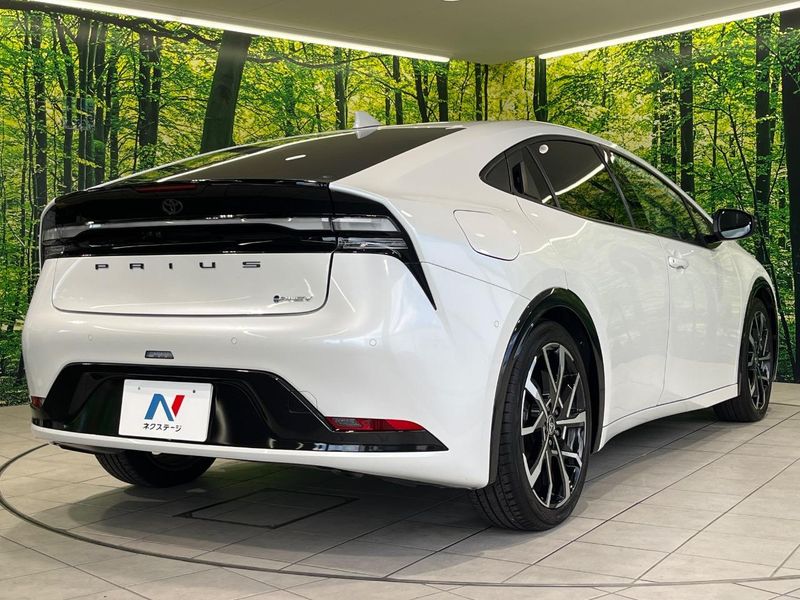2023 Toyota Prius 6LA-MXWH61 (UW-6aadfee90884c)[8]
