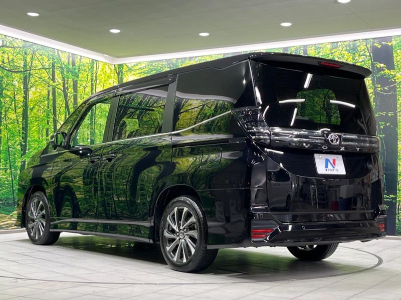 2024 Toyota Voxy 6BA-MZRA90W (UW-6aadfef479a91)[17]