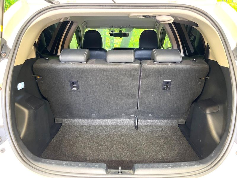 2014 Toyota Aqua DAA-NHP10 (UW-6aadfeff4dfe2)[20]