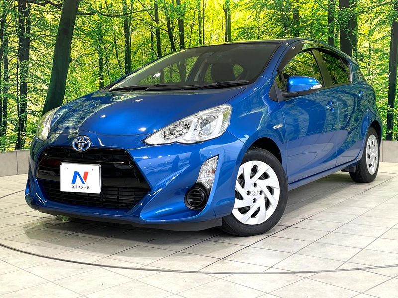 2016 Toyota Aqua DAA-NHP10 (UW-6aadff022bf57)[0]