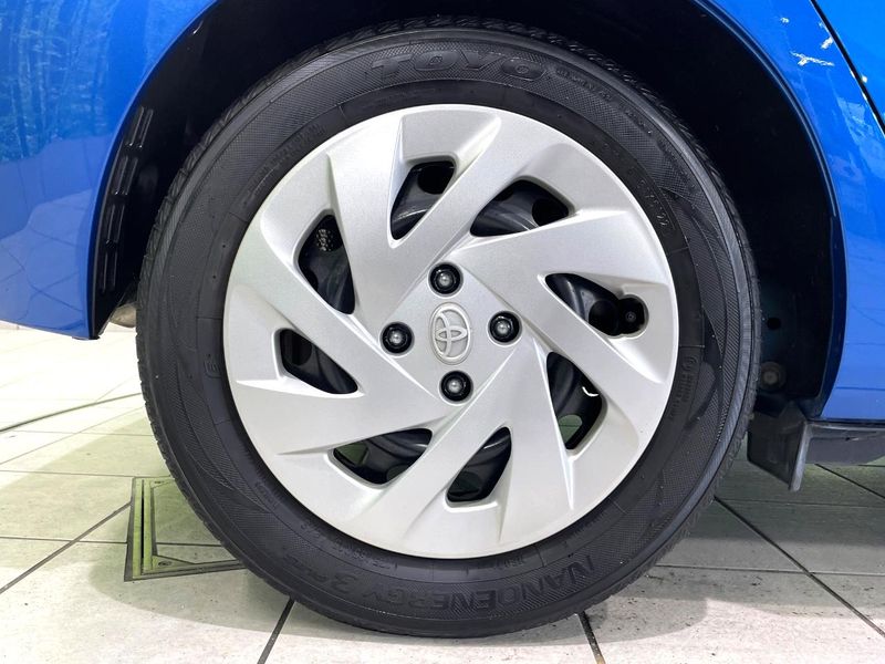 2016 Toyota Aqua DAA-NHP10 (UW-6aadff022bf57)[26]