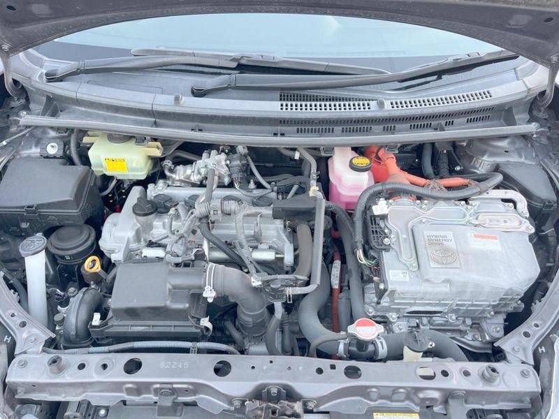 2015 Toyota Aqua DAA-NHP10 (UW-6aadff0783cc3)[12]