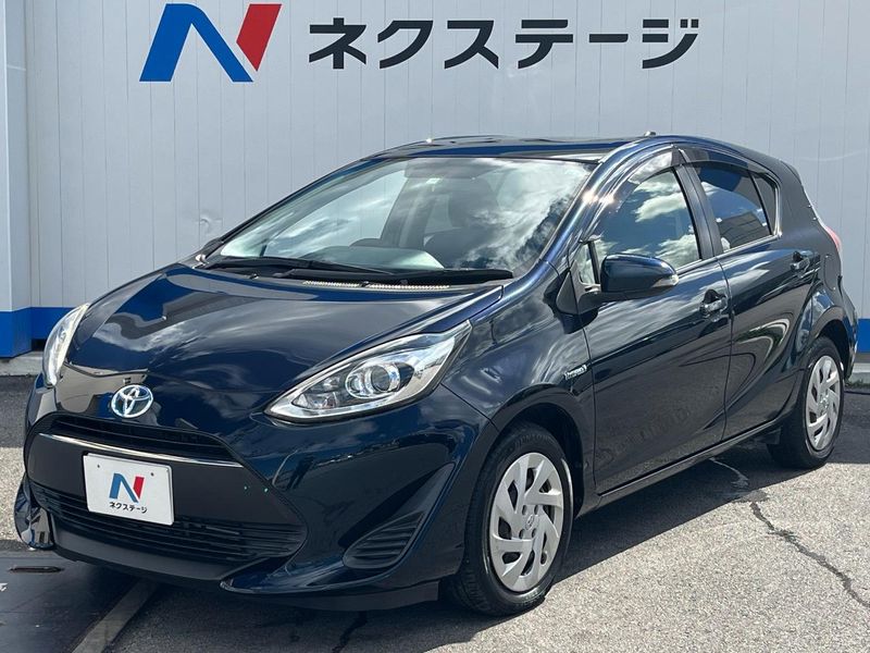 2017 Toyota Aqua DAA-NHP10 (UW-6aadff0b43412)[16]