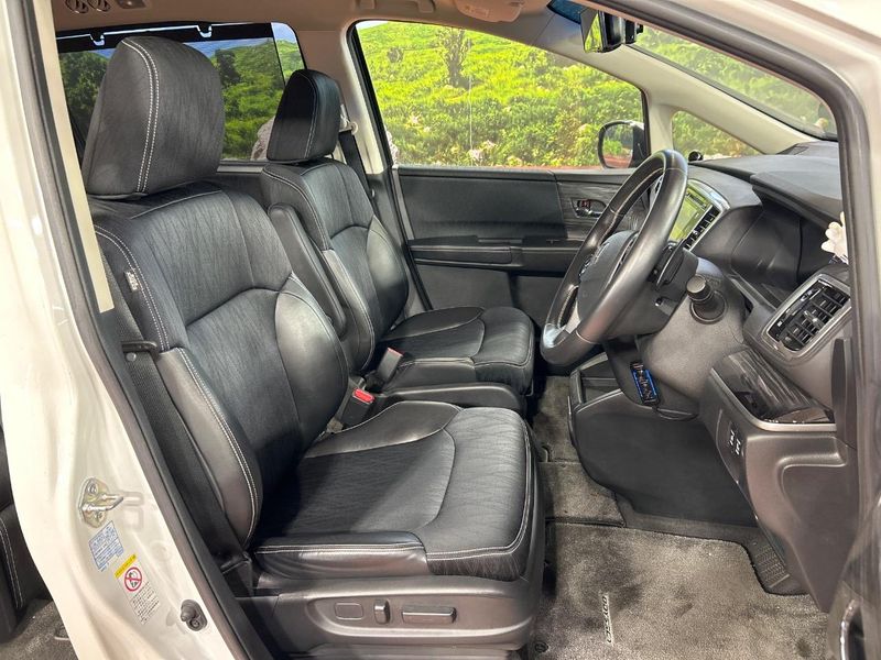 2014 Honda Odyssey DBA-RC1 (UW-6aadff2889ac9)[18]