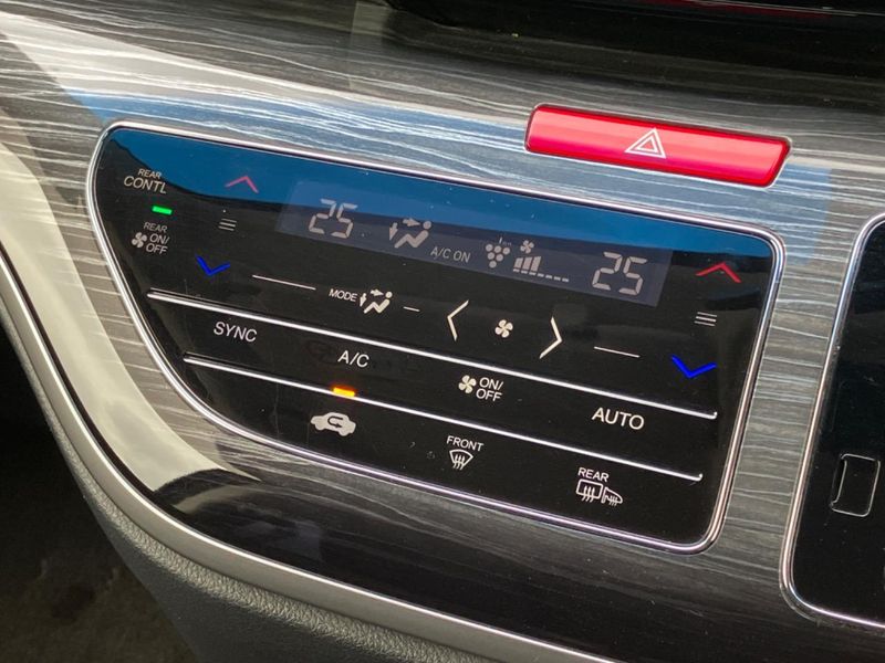 2016 Honda Odyssey Hybrid DAA-RC4 (UW-6aadff2b0851b)[23]