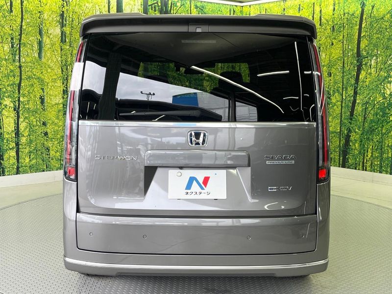 2022 Honda Step Wagon 6AA-RP8 (UW-6aadff34e4985)[9]