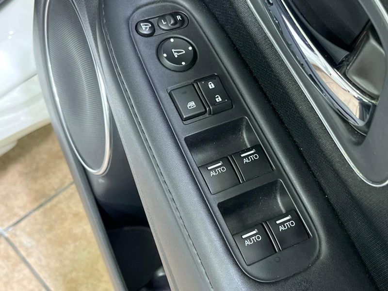 2016 Honda Vezel DAA-RU3 (UW-6aadff3adb1f1)[13]