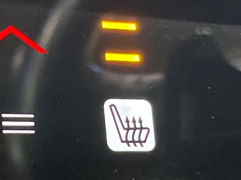 2016 Honda Vezel DAA-RU3 (UW-6aadff3adb1f1)[27]