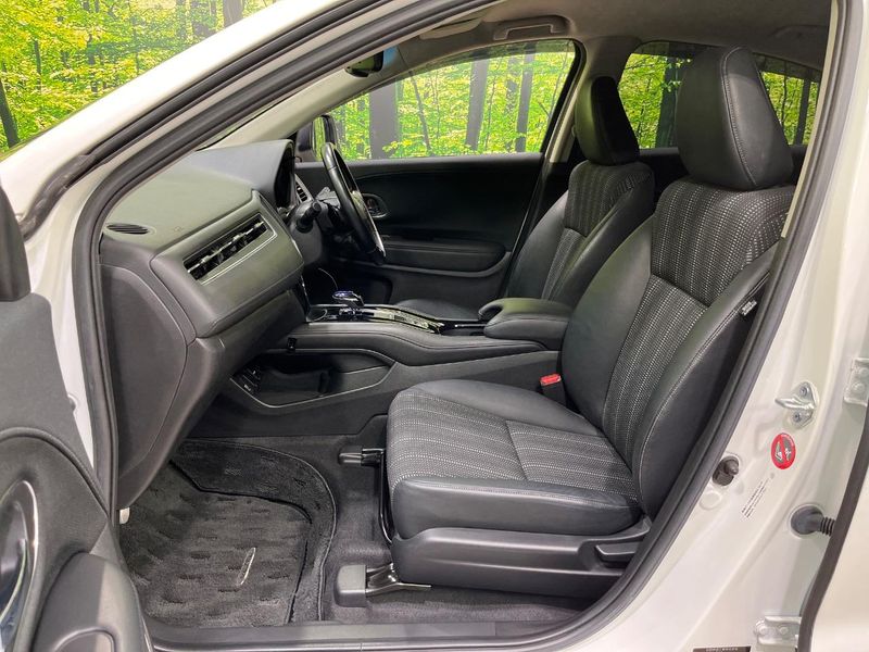 2016 Honda Vezel DAA-RU3 (UW-6aadff3adb1f1)[21]