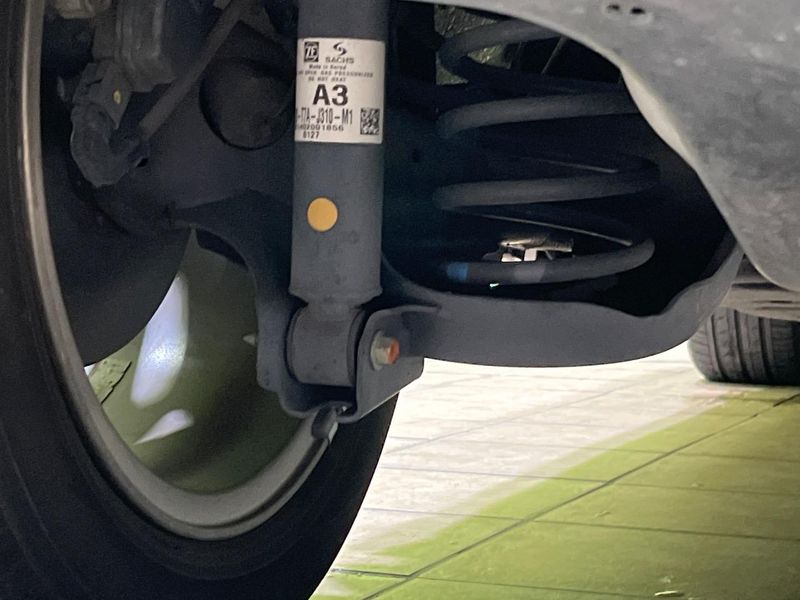 2016 Honda Vezel DAA-RU3 (UW-6aadff3adb1f1)[9]