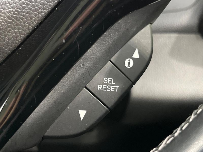 2016 Honda Vezel DAA-RU3 (UW-6aadff3b4821c)[25]