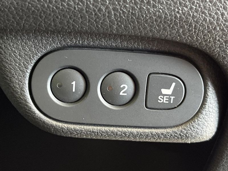 2016 Honda Vezel DAA-RU3 (UW-6aadff3b4821c)[27]