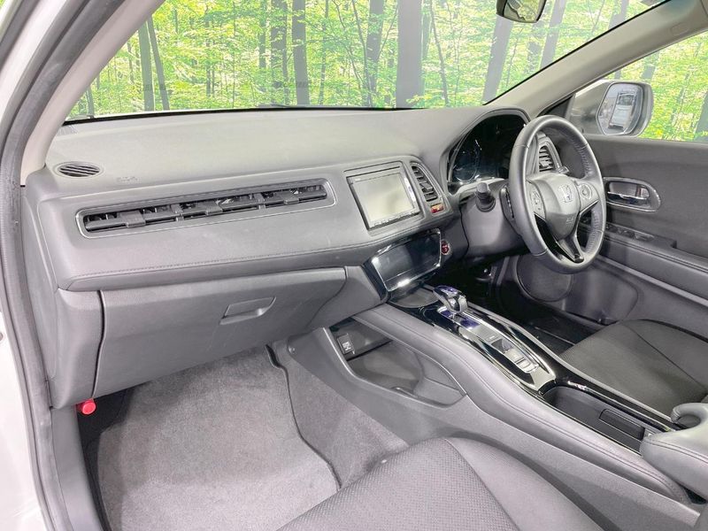 2014 Honda Vezel DAA-RU4 (UW-6aadff3e2a8cc)[18]