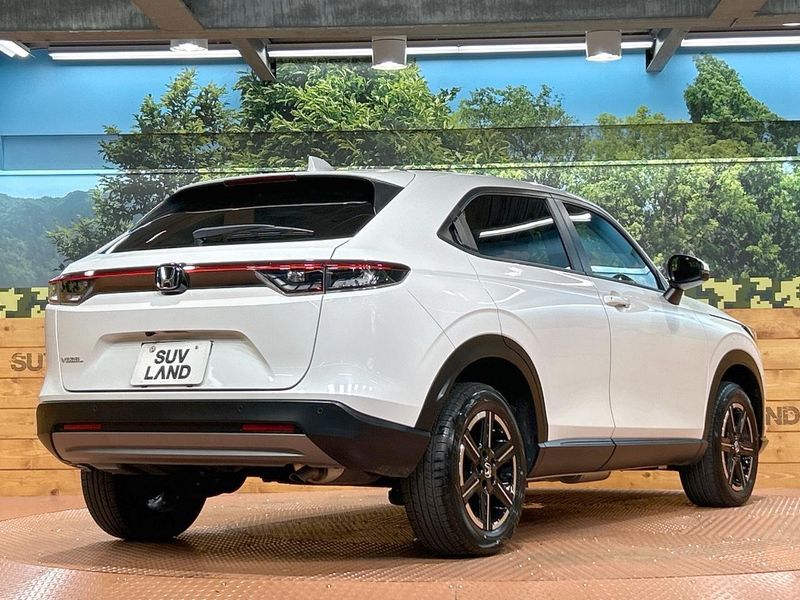 2024 Honda Vezel 6BA-RV3 (UW-6aadff3febaed)[14]