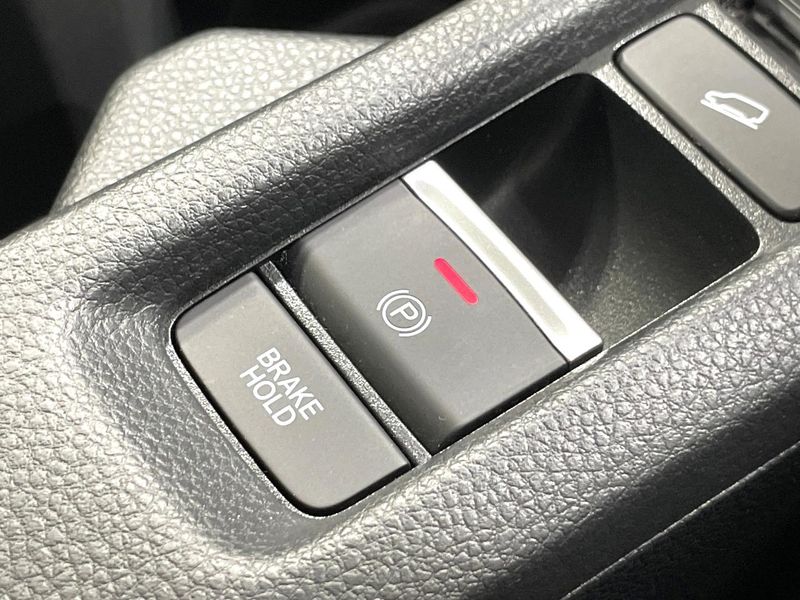 2023 Honda Vezel 6AA-RV5 (UW-6aadff45af317)[27]