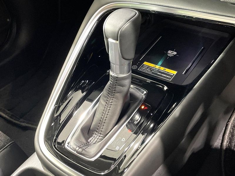2023 Honda Vezel 6AA-RV5 (UW-6aadff45af317)[25]