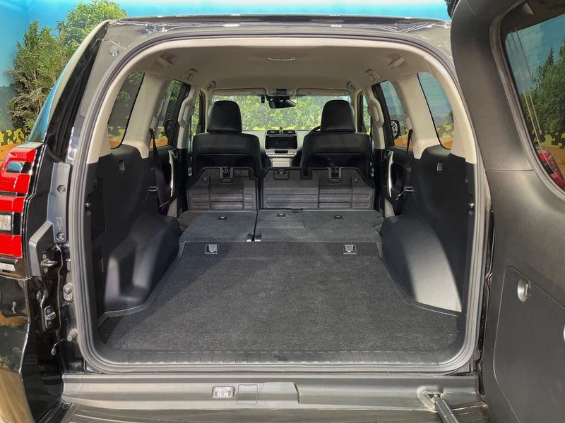 2019 Toyota Land Cruiser Prado CBA-TRJ150W (UW-6aadff7cc982d)[4]
