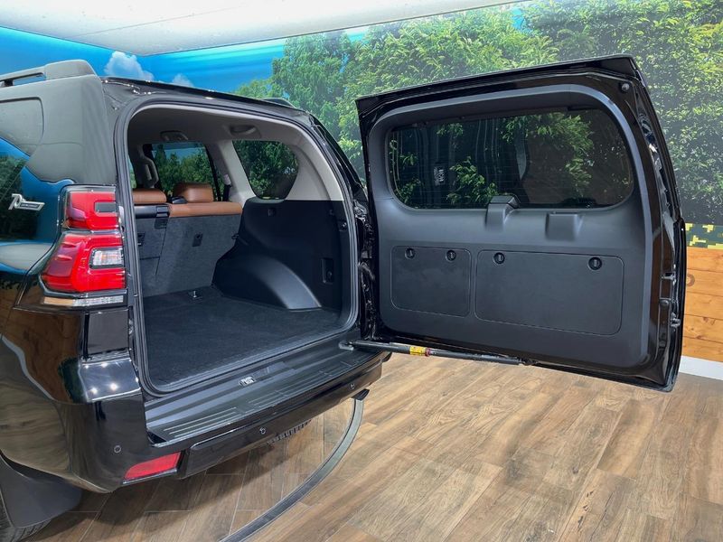 2021 Toyota Land Cruiser Prado 3BA-TRJ150W (UW-6aadff7d2d56f)[9]