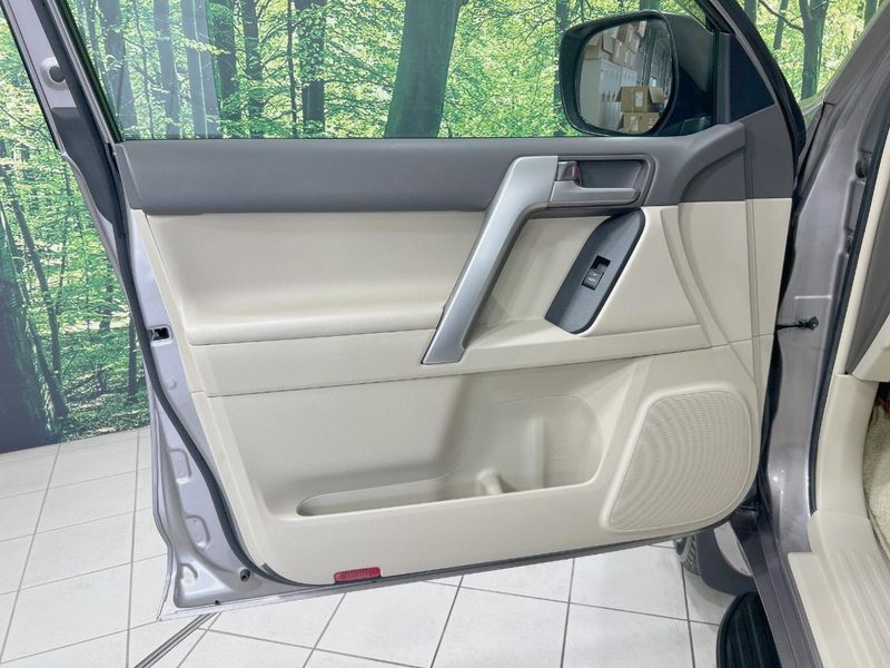 2023 Toyota Land Cruiser Prado 3BA-TRJ150W (UW-6aadff82a2724)[25]