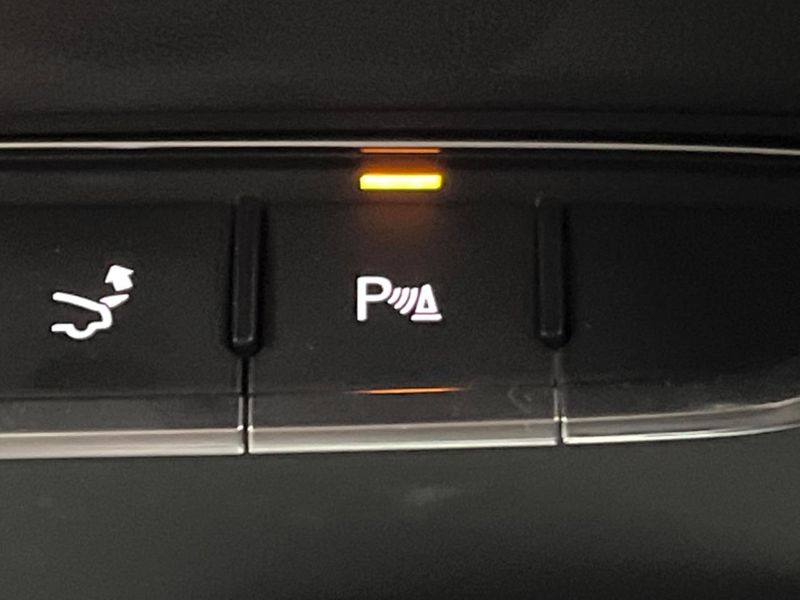 2017 Audi TT Coupe ABA-FVCJS (UW-6aadff8c99804)[6]