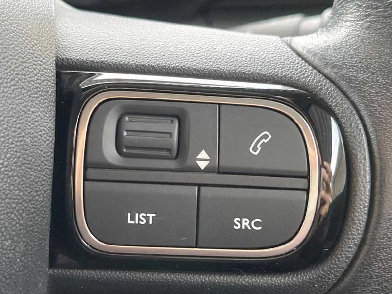 2017 Citroen C3 ABA-B6HN01 (UW-6aadff95da31c)[8]
