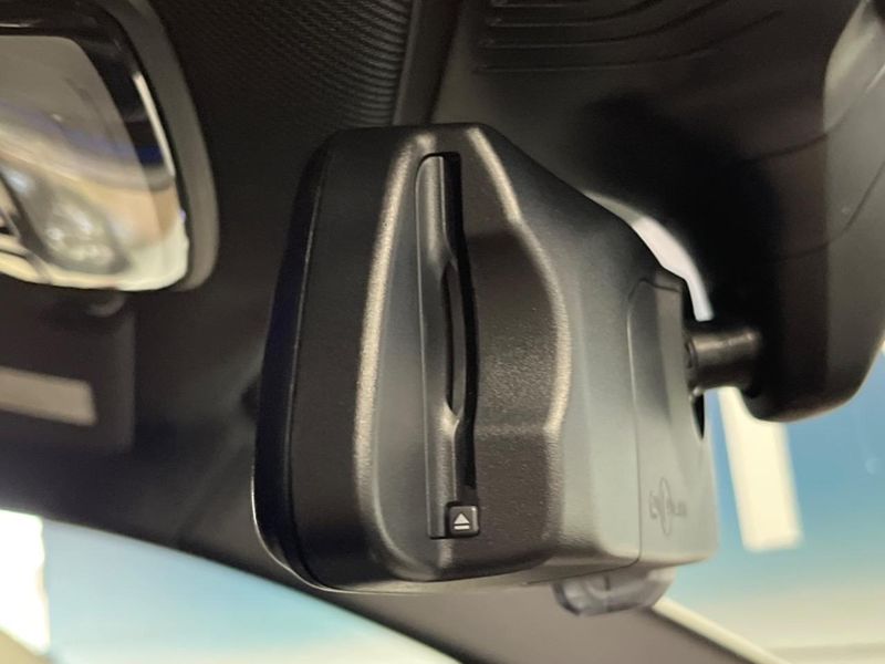 2019 BMW 5 Series DBA-JA20 (UW-6aadffaf0b5a6)[25]