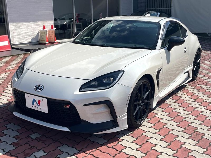 2022 Toyota GR86 3BA-ZN8 (UW-6aadffd513bd8)[11]