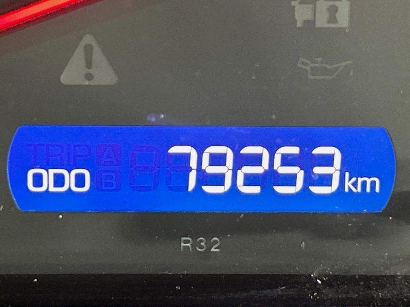 2016 Toyota Noah DBA-ZRR80W (UW-6aadffdc73716)[2]