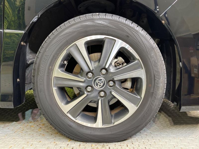 2017 Toyota Voxy DBA-ZRR80W (UW-6aadffdfa4fb1)[20]