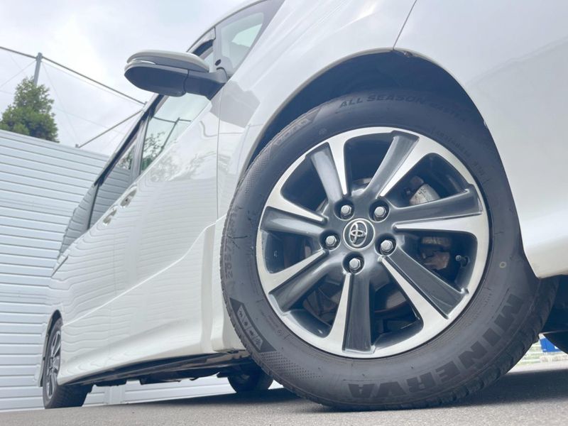 2018 Toyota Voxy DBA-ZRR80W (UW-6aadffe1aa715)[7]