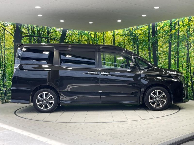 2020 Toyota Voxy 3BA-ZRR80W (UW-6aadffe7ab139)[18]