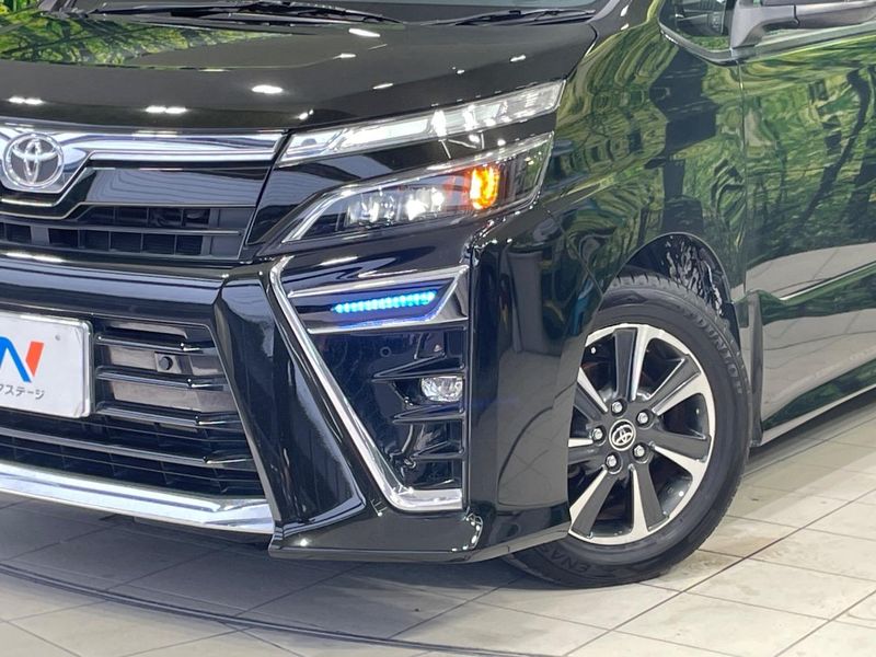 2020 Toyota Voxy 3BA-ZRR80W (UW-6aadffe7ab139)[11]