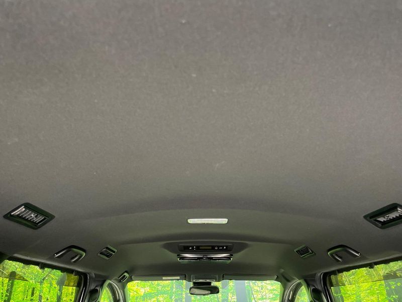 2020 Toyota Voxy 3BA-ZRR80W (UW-6aadffe7ab139)[27]