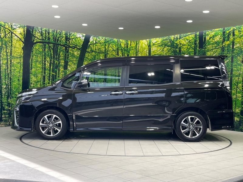 2020 Toyota Voxy 3BA-ZRR80W (UW-6aadffe7ab139)[14]