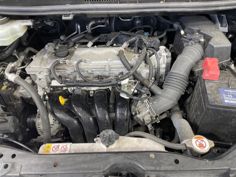 2020 Toyota Voxy 3BA-ZRR80W (UW-6aadffe7ab139)[21]
