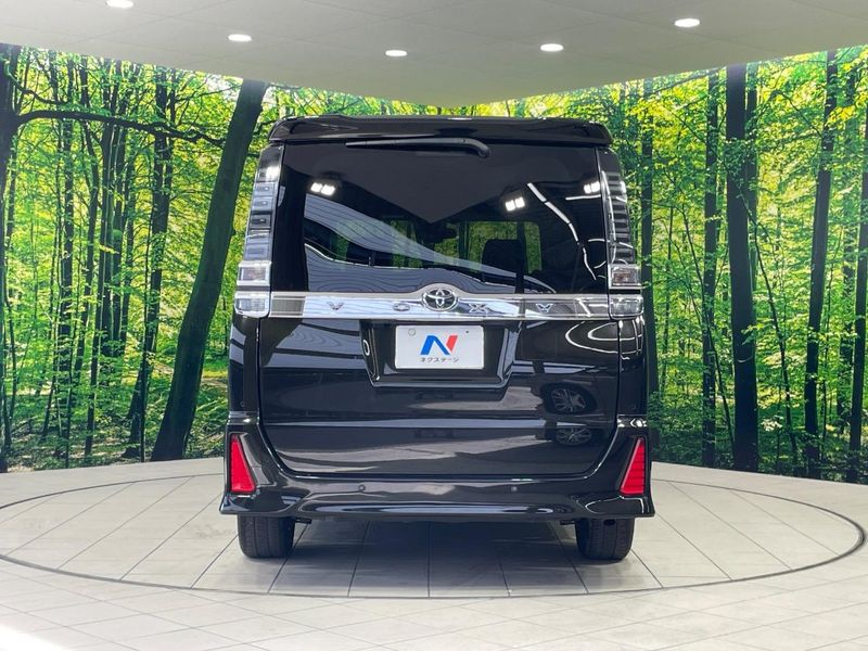 2020 Toyota Voxy 3BA-ZRR80W (UW-6aadffe7ab139)[16]