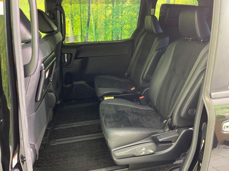 2021 Toyota Voxy 3BA-ZRR80W (UW-6aadffe9c85d3)[7]