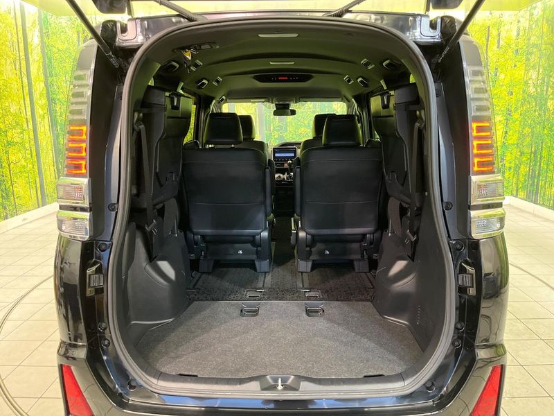 2021 Toyota Voxy 3BA-ZRR80W (UW-6aadffe9c85d3)[19]