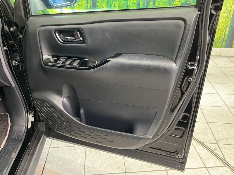 2021 Toyota Voxy 3BA-ZRR80W (UW-6aadffe9c85d3)[22]