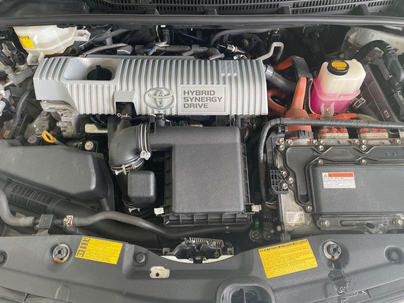 2013 Toyota Prius DAA-ZVW30 (UW-6aae0001ccd48)[6]