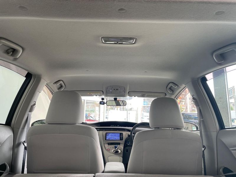2013 Toyota Prius DAA-ZVW30 (UW-6aae0001ccd48)[22]