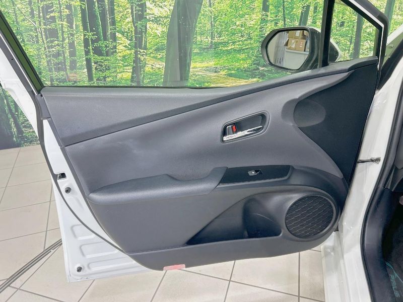 2016 Toyota Prius DAA-ZVW50 (UW-6aae0006ad58d)[22]