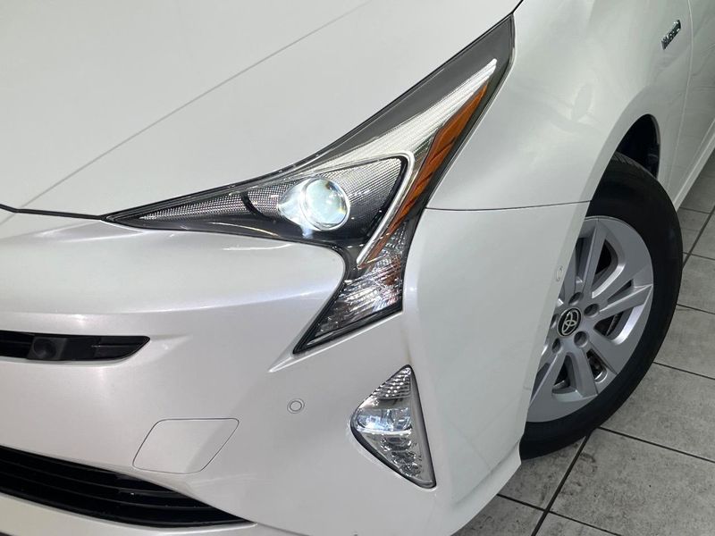 2017 Toyota Prius DAA-ZVW50 (UW-6aae0009790e6)[8]