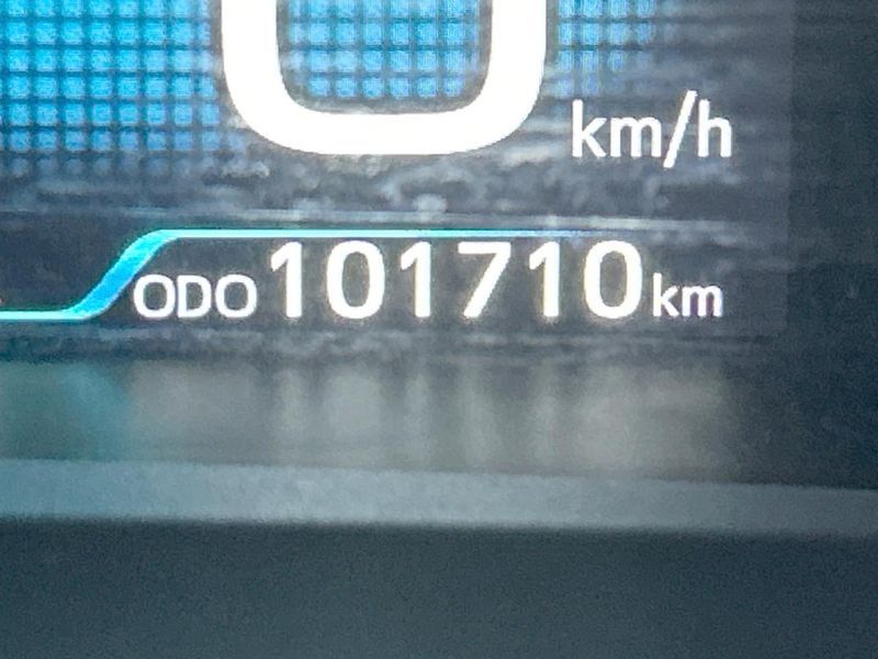 2017 Toyota Prius DAA-ZVW50 (UW-6aae0009a3271)[2]