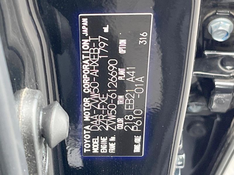 2018 Toyota Prius DAA-ZVW50 (UW-6aae000aa1e34)[1]