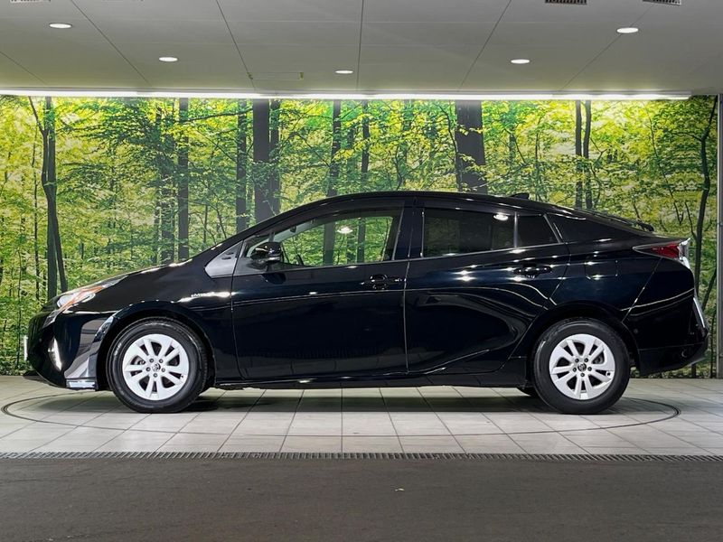 2018 Toyota Prius DAA-ZVW50 (UW-6aae000b29cba)[11]