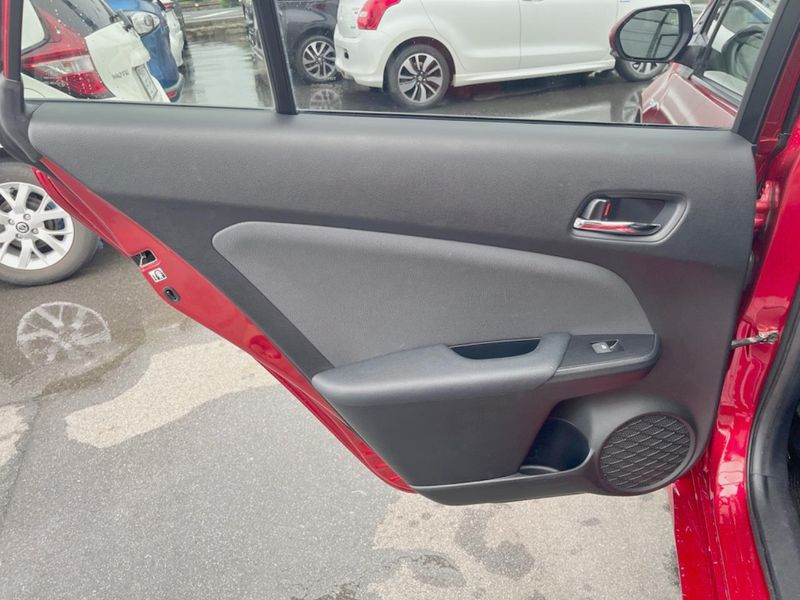 2016 Toyota Prius DAA-ZVW50 (UW-6aae000b969e9)[18]