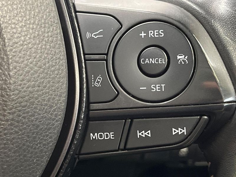 2020 Toyota Corolla Touring 6AA-ZWE211W (UW-6aae001b0f485)[27]