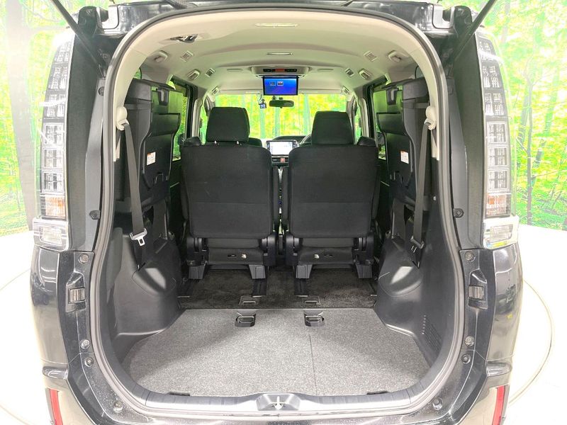 2015 Toyota Voxy DAA-ZWR80G (UW-6aae00200d91c)[27]
